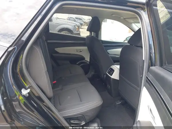 5NMJB3AE8PH200855 2023 HYUNDAI TUCSON - Image 8