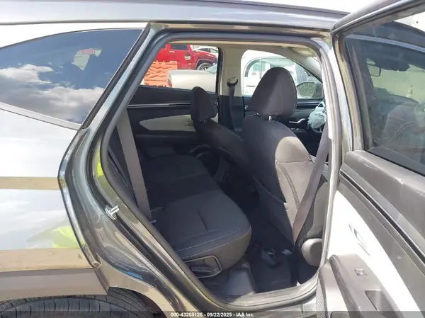 5NMJB3AE8PH208664 2023 HYUNDAI TUCSON - Image 8