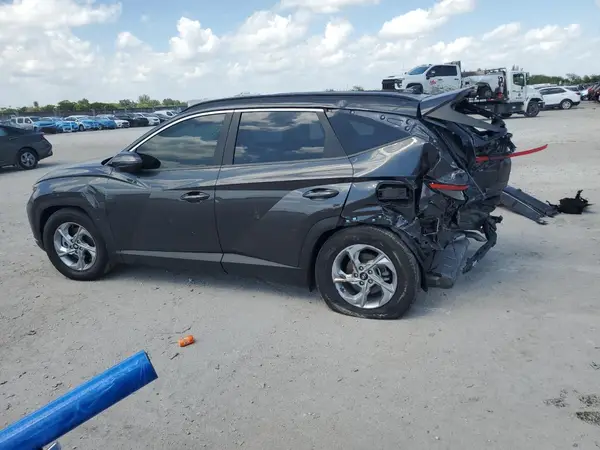 5NMJB3AE9NH071635 2022 HYUNDAI TUCSON - Image 2