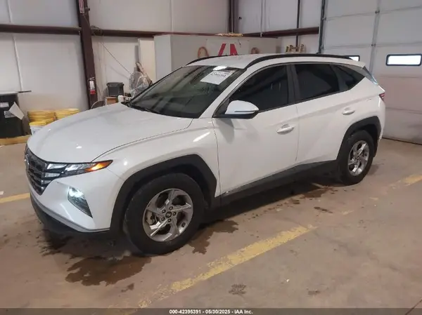 5NMJB3AE9NH074230 2022 HYUNDAI TUCSON - Image 2