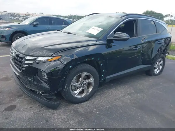 5NMJB3AEXNH045979 2022 HYUNDAI TUCSON - Image 2