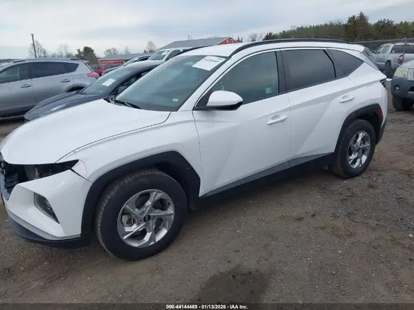 5NMJB3DE2RH355271 2024 HYUNDAI TUCSON - Image 2
