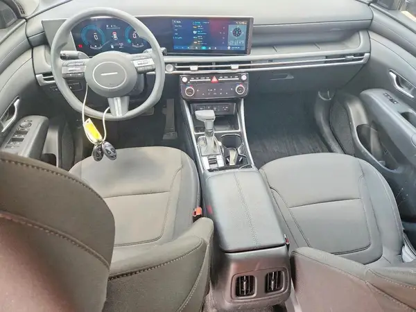 5NMJB3DE3SH602450 2025 HYUNDAI TUCSON - Image 8