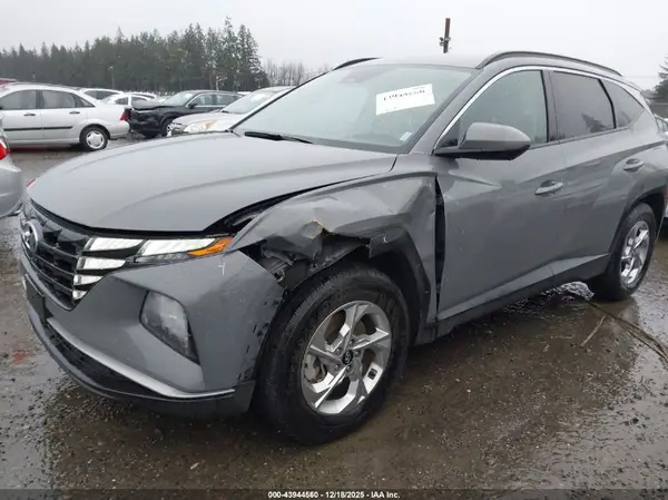 5NMJB3DE8RH421693 2024 HYUNDAI TUCSON - Image 2