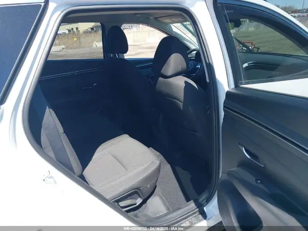 5NMJBCAE0NH035638 2022 HYUNDAI TUCSON - Image 8