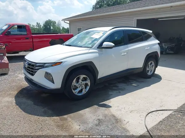 5NMJBCAE0NH043240 2022 HYUNDAI TUCSON - Image 2