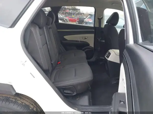 5NMJBCAE0NH049054 2022 HYUNDAI TUCSON - Image 8