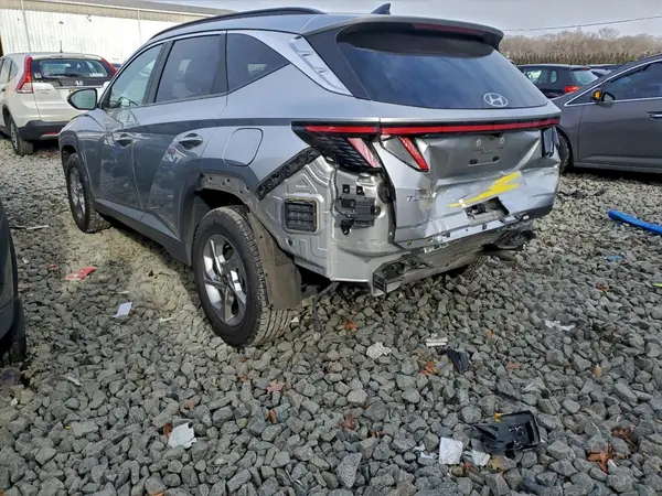 5NMJBCAE1NH025779 2022 HYUNDAI TUCSON - Image 2