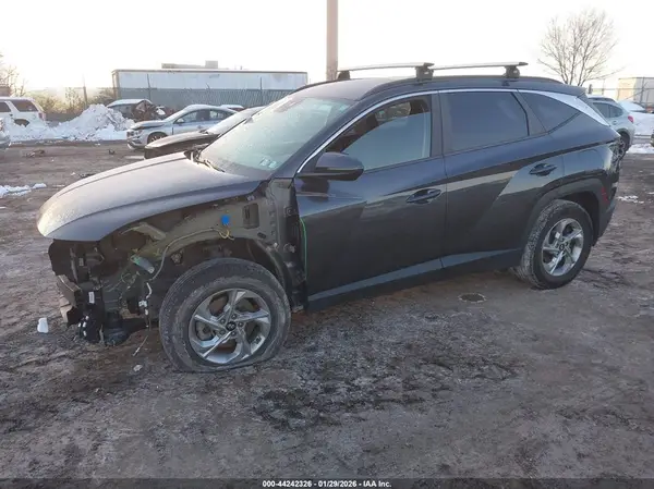 5NMJBCAE1NH051668 2022 HYUNDAI TUCSON - Image 2