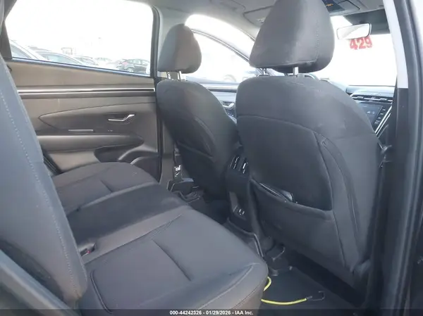 5NMJBCAE1NH051668 2022 HYUNDAI TUCSON - Image 8