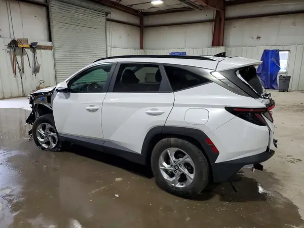 5NMJBCAE1NH082211 2022 HYUNDAI TUCSON - Image 2