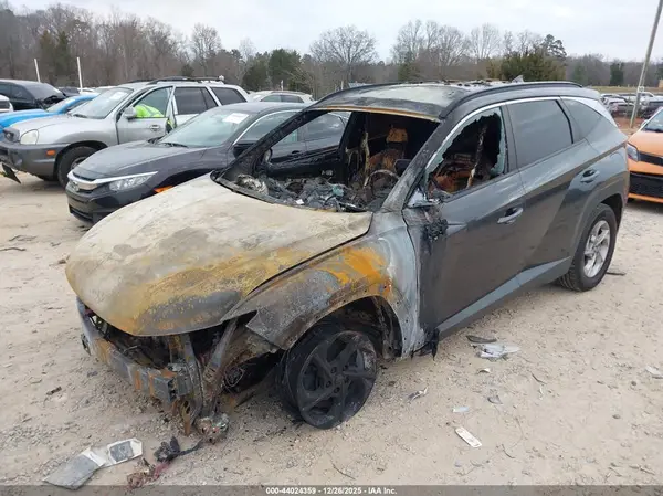 5NMJBCAE1NH103963 2022 HYUNDAI TUCSON - Image 2