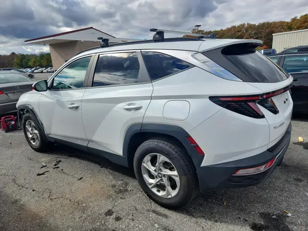 5NMJBCAE1NH157991 2022 HYUNDAI TUCSON - Image 2