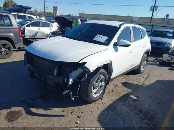 5NMJBCAE1PH176236 2023 HYUNDAI TUCSON - Image 2