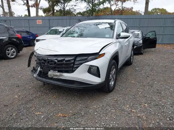 5NMJBCAE1PH179136 2023 HYUNDAI TUCSON - Image 2