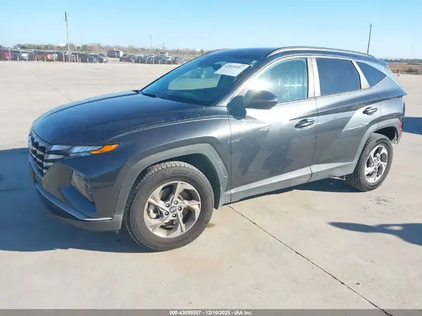 5NMJBCAE1PH212183 2023 HYUNDAI TUCSON - Image 2