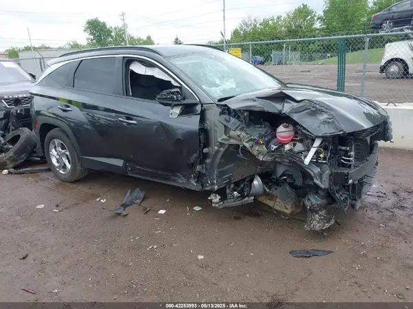 5NMJBCAE1PH236340 2023 HYUNDAI TUCSON - Image 1