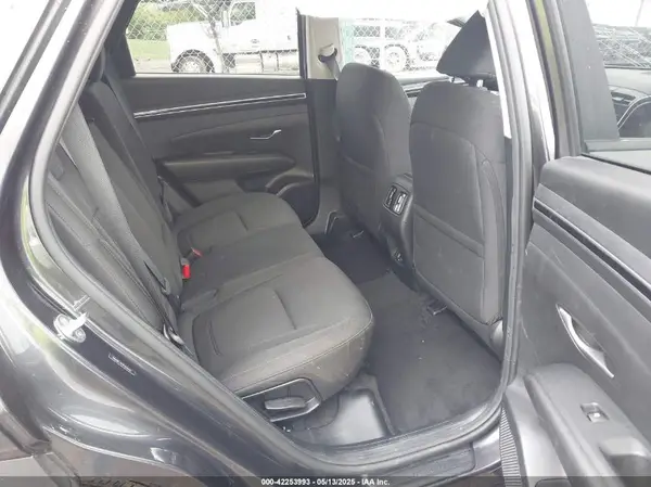 5NMJBCAE1PH236340 2023 HYUNDAI TUCSON - Image 8