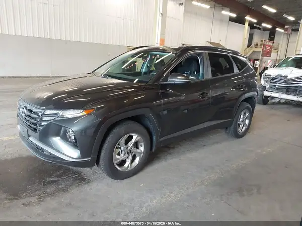 5NMJBCAE1PH256345 2023 HYUNDAI TUCSON - Image 2