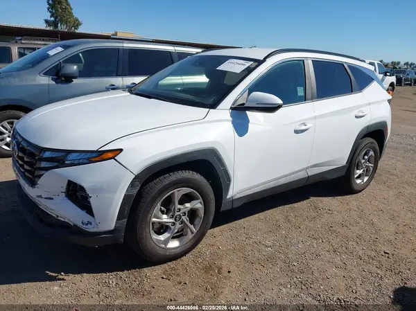 5NMJBCAE1PH256703 2023 HYUNDAI TUCSON - Image 2