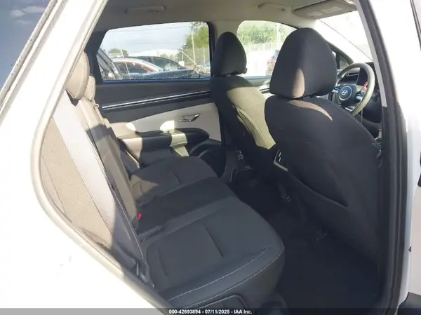 5NMJBCAE2NH053817 2022 HYUNDAI TUCSON - Image 8