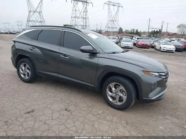 5NMJBCAE2NH079544 2022 HYUNDAI TUCSON - Image 1