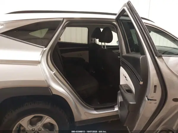 5NMJBCAE2NH111909 2022 HYUNDAI TUCSON - Image 8