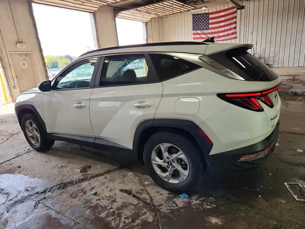 5NMJBCAE2NH146904 2022 HYUNDAI TUCSON - Image 2