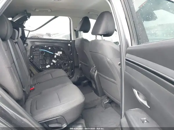 5NMJBCAE2PH164080 2023 HYUNDAI TUCSON - Image 8