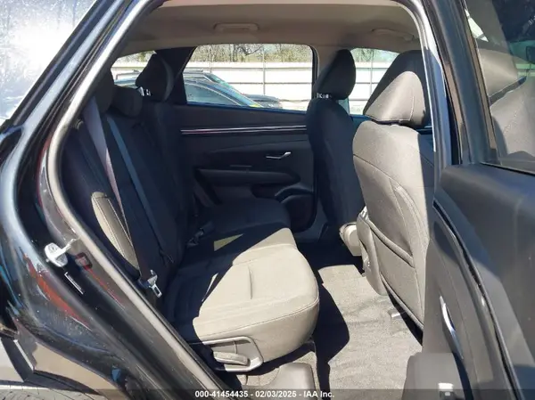 5NMJBCAE2PH173295 2023 HYUNDAI TUCSON - Image 8