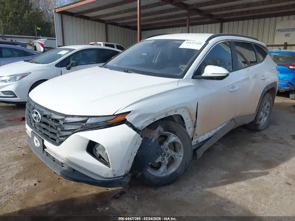 5NMJBCAE2PH175399 2023 HYUNDAI TUCSON - Image 2
