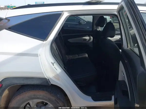 5NMJBCAE2PH175399 2023 HYUNDAI TUCSON - Image 8