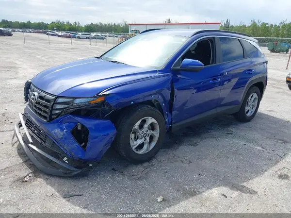 5NMJBCAE2PH230529 2023 HYUNDAI TUCSON - Image 2