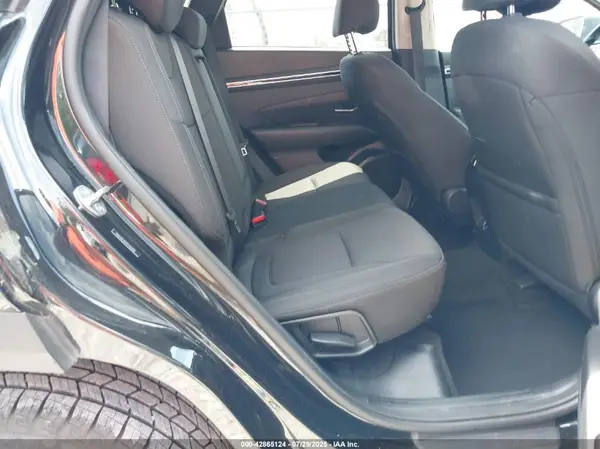 5NMJBCAE2PH233818 2023 HYUNDAI TUCSON - Image 8