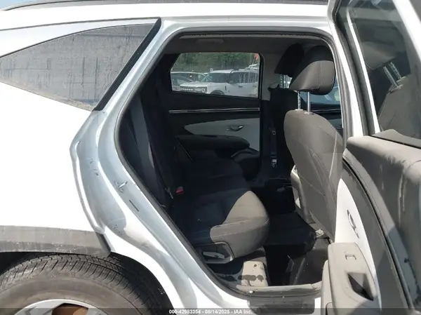 5NMJBCAE2PH238470 2023 HYUNDAI TUCSON - Image 8