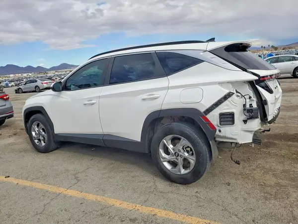 5NMJBCAE2PH246147 2023 HYUNDAI TUCSON - Image 2