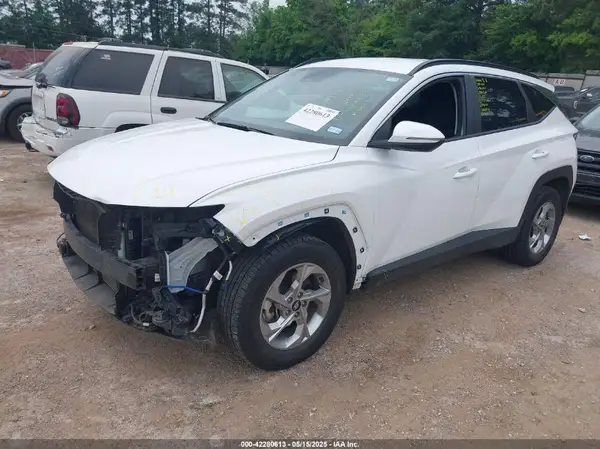 5NMJBCAE2PH275003 2023 HYUNDAI TUCSON - Image 2