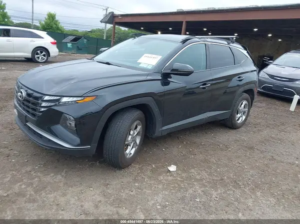 5NMJBCAE2PH278239 2023 HYUNDAI TUCSON - Image 2