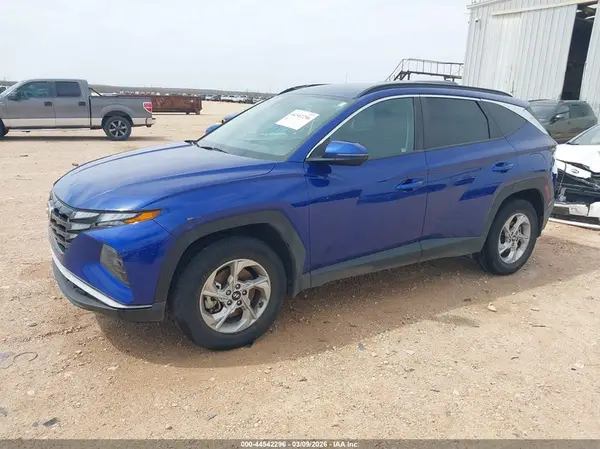 5NMJBCAE3NH114737 2022 HYUNDAI TUCSON - Image 2