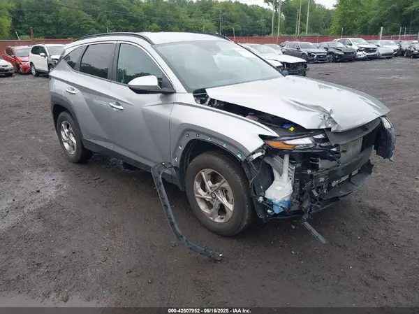 5NMJBCAE3PH219653 2023 HYUNDAI TUCSON - Image 1