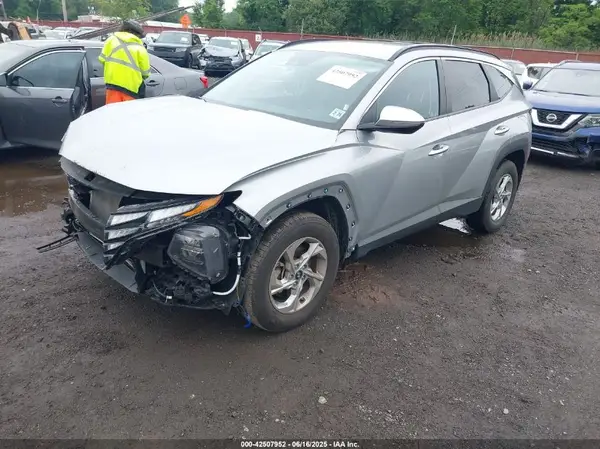 5NMJBCAE3PH219653 2023 HYUNDAI TUCSON - Image 2