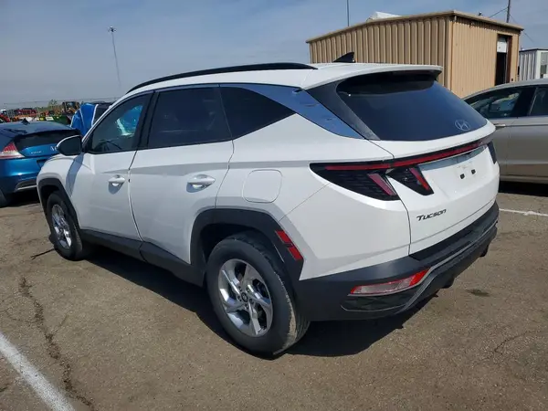 5NMJBCAE3PH268996 2023 HYUNDAI TUCSON - Image 2