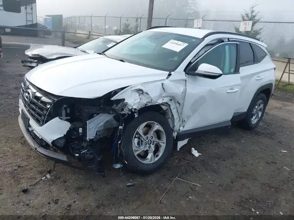 5NMJBCAE4NH020849 2022 HYUNDAI TUCSON - Image 2