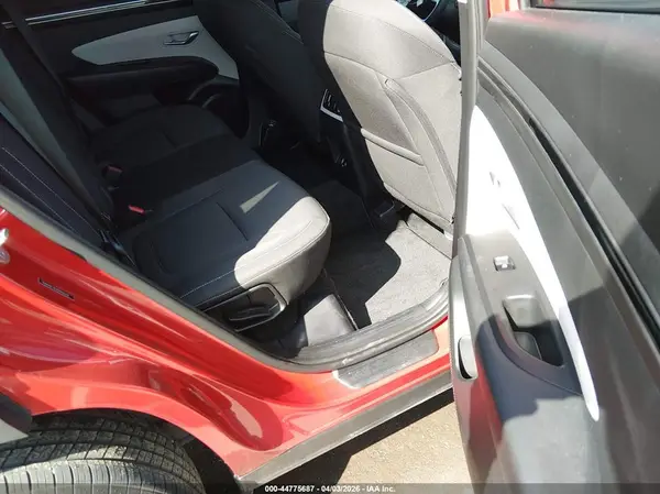 5NMJBCAE4NH046612 2022 HYUNDAI TUCSON - Image 8