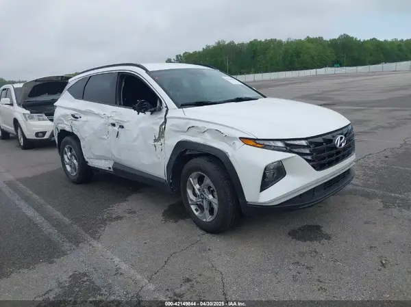 5NMJBCAE4NH093249 2022 HYUNDAI TUCSON - Image 1