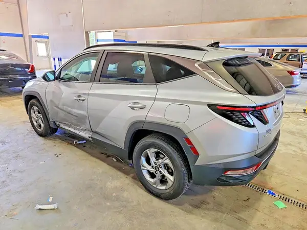 5NMJBCAE4NH129439 2022 HYUNDAI TUCSON - Image 2