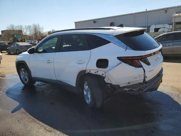 5NMJBCAE4NH130980 2022 HYUNDAI TUCSON - Image 2