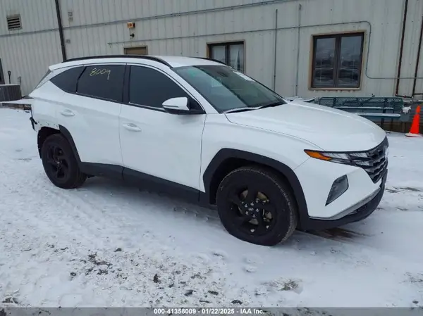 5NMJBCAE4PH187585 2023 HYUNDAI TUCSON - Image 1