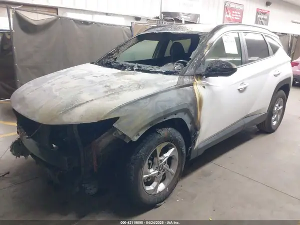 5NMJBCAE4PH224568 2023 HYUNDAI TUCSON - Image 2