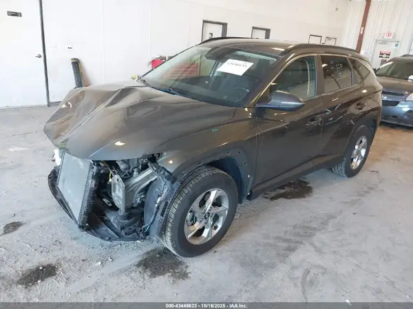 5NMJBCAE5NH015577 2022 HYUNDAI TUCSON - Image 2